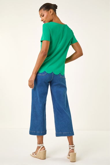 Roman Green Scalloped Hem V-Neck T-Shirt