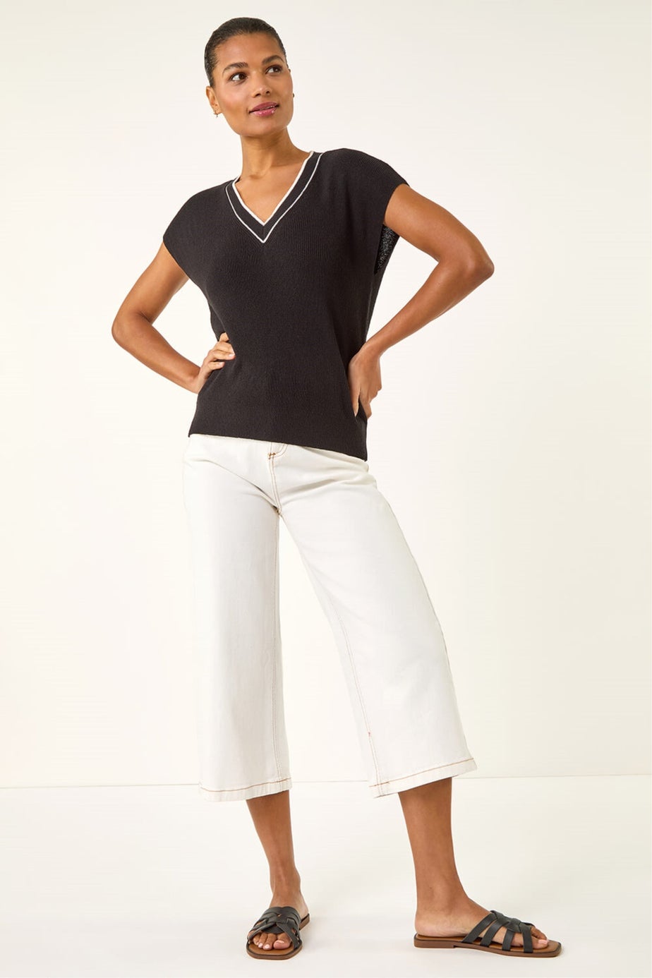 Roman Black Light Weight V-Neck Knitted Vest