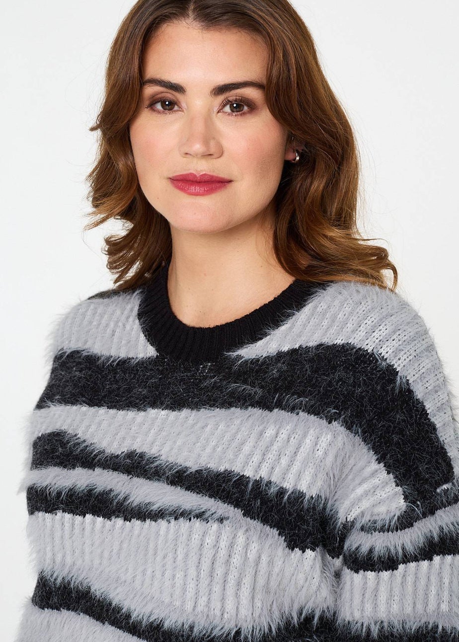 Izabel London Grey Zebra Print Textured Relaxed Jumper