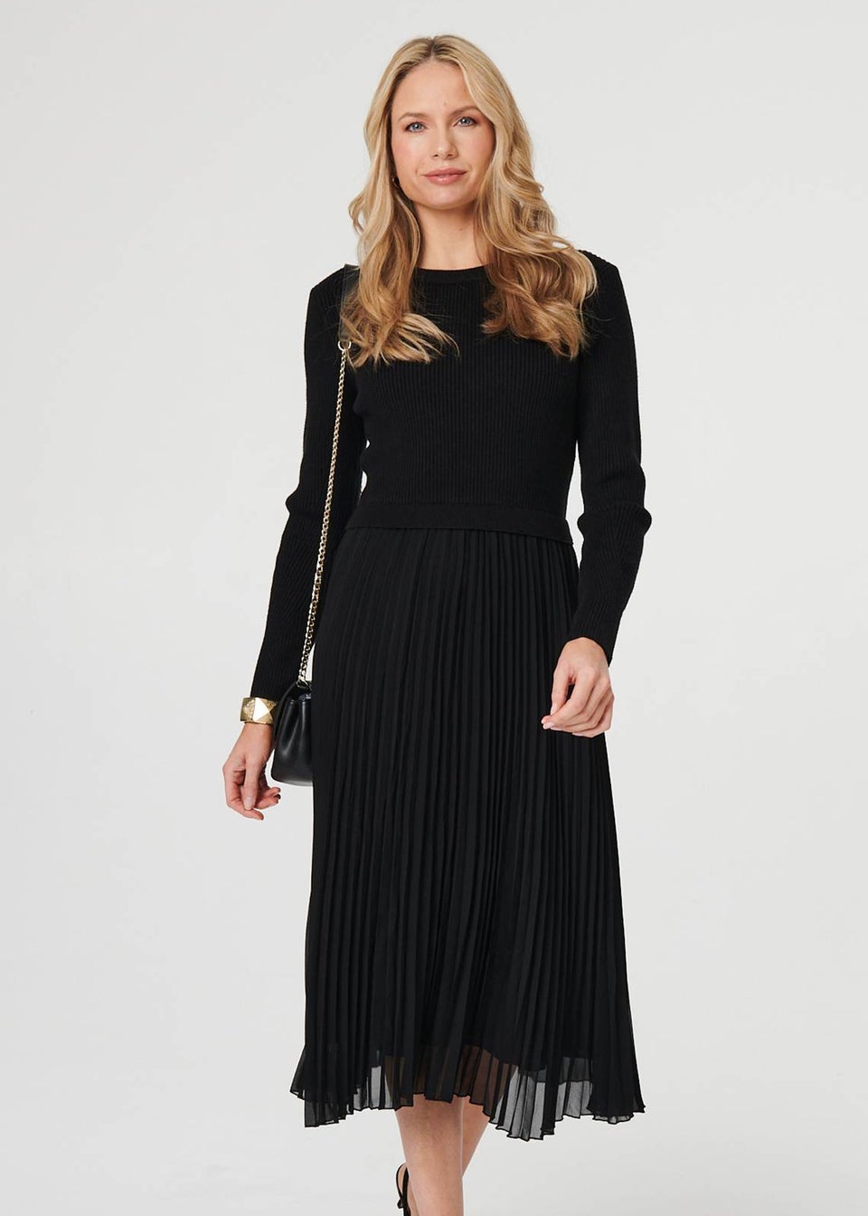 Izabel London Black Knit Long Sleeve Ruched Maxi Dress