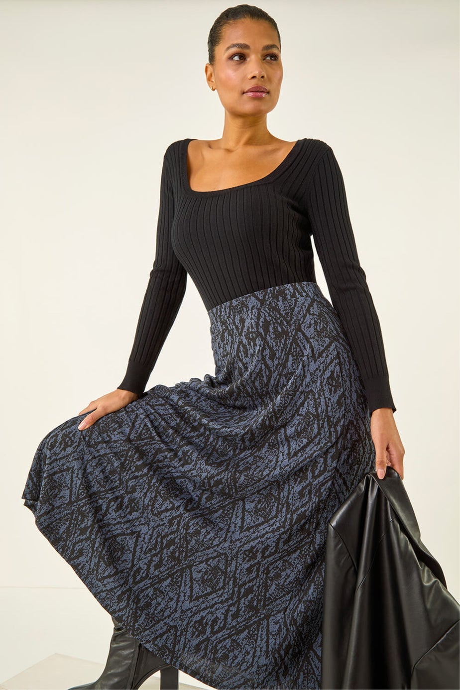 Roman Midnight Blue Abstract Diamond Print Midi Skirt