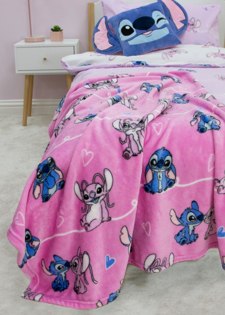 Lilo & Stitch Pink Chill Fleece Blanket