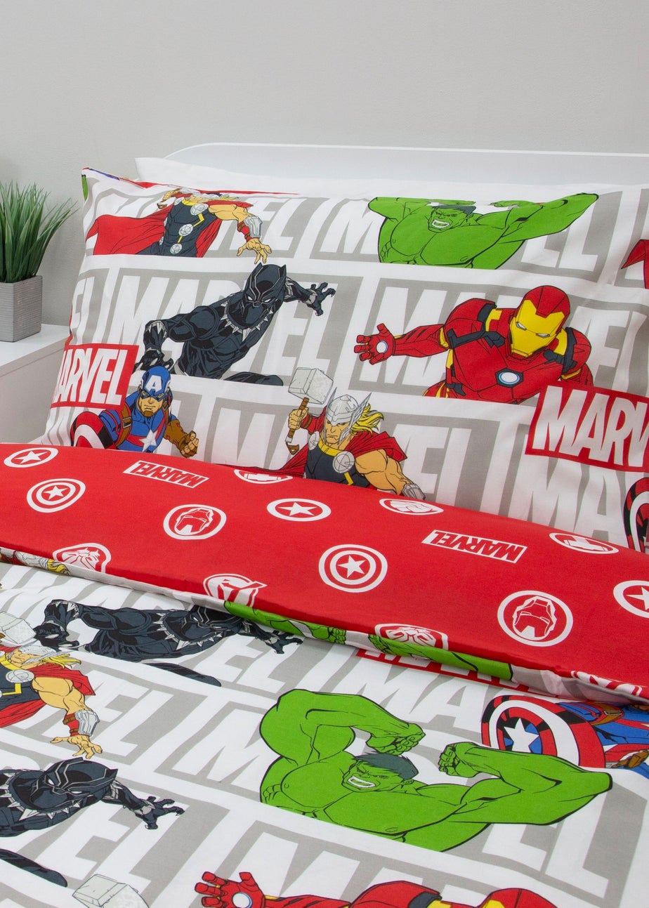 Avengers Red Heroes Polycotton Duvet Cover