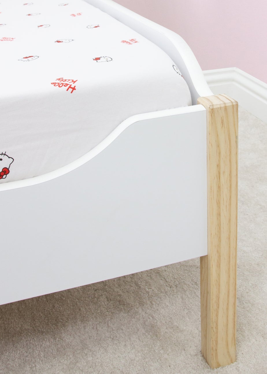 Hello Kitty White Sleepover Fitted Sheet