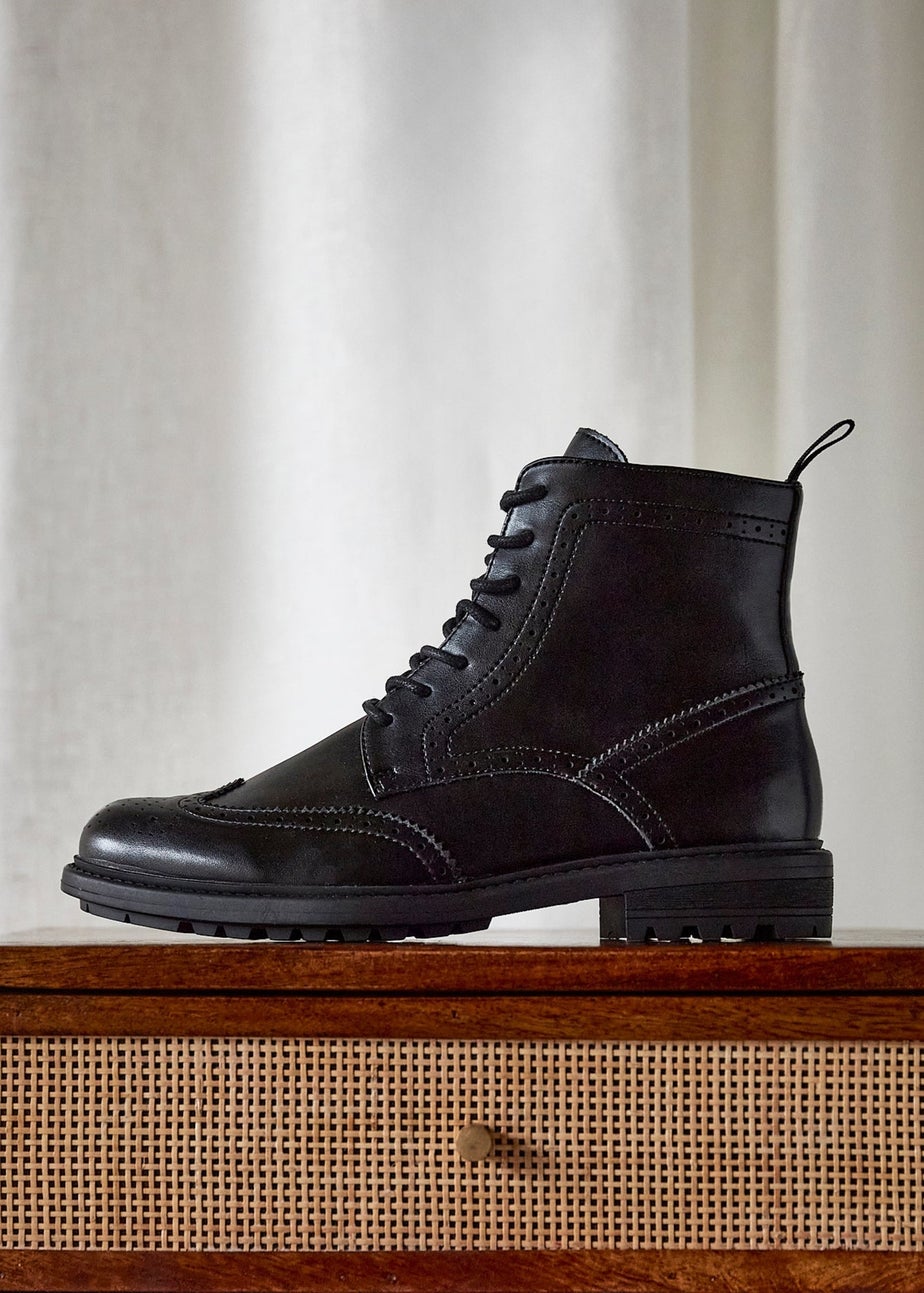 Linzi Leonardo Mens Black Faux Leather Brogue Boots