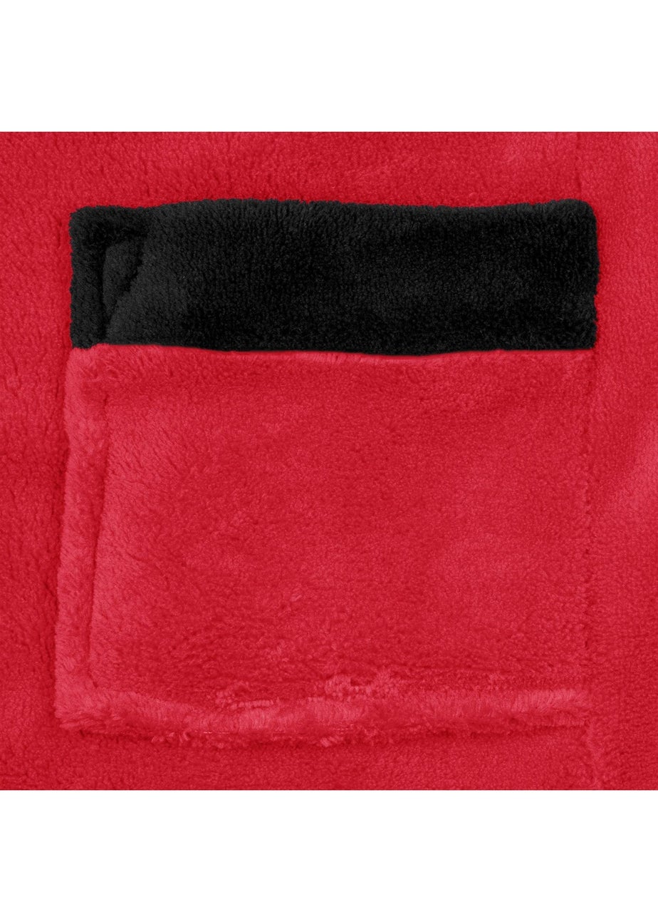 Liverpool FC Boys Red Crest Fleece Contrast Trim Dressing Gown (3-14yrs)