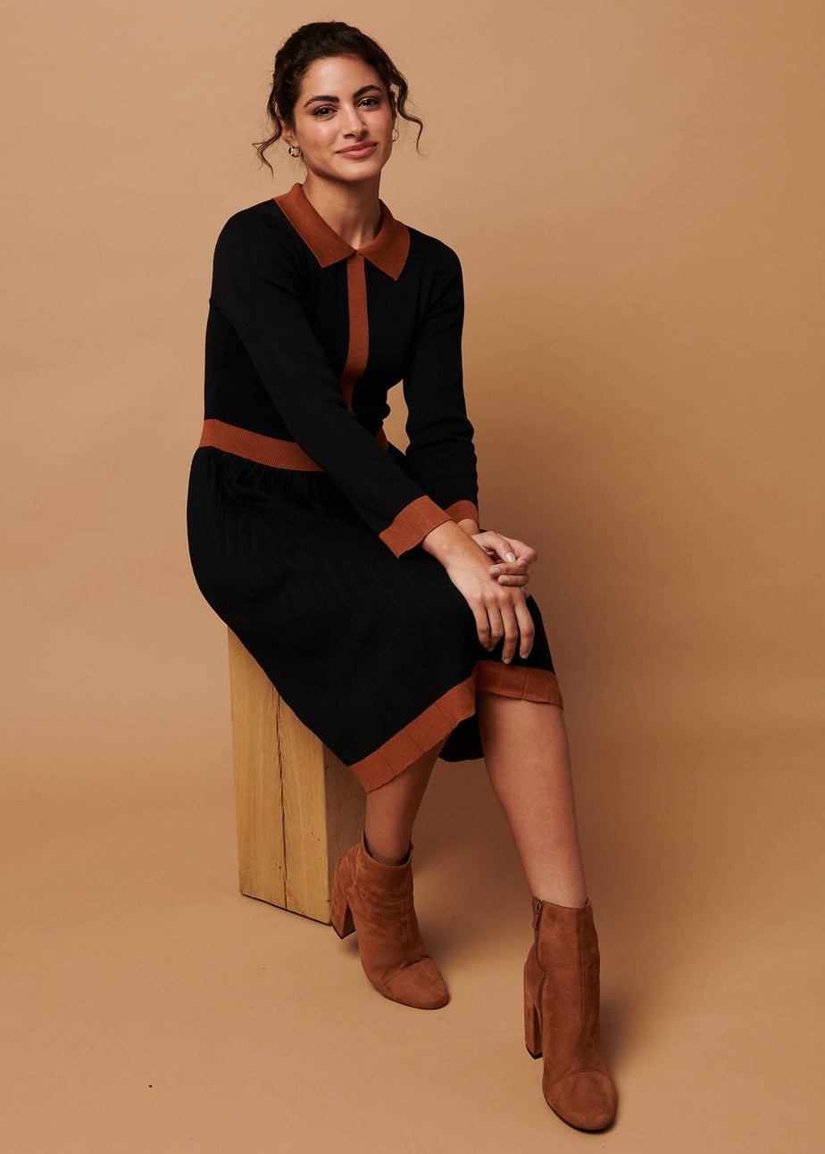 Izabel London Black Border Print Pleated Knit Knee Length Dress