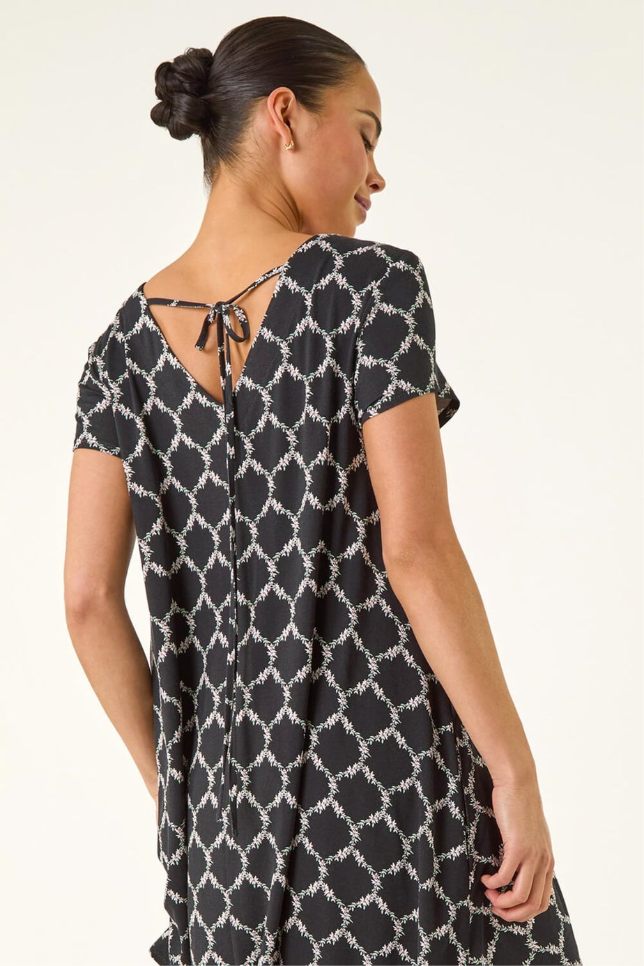 Roman Black Petite Abstract Pocket Swing Dress