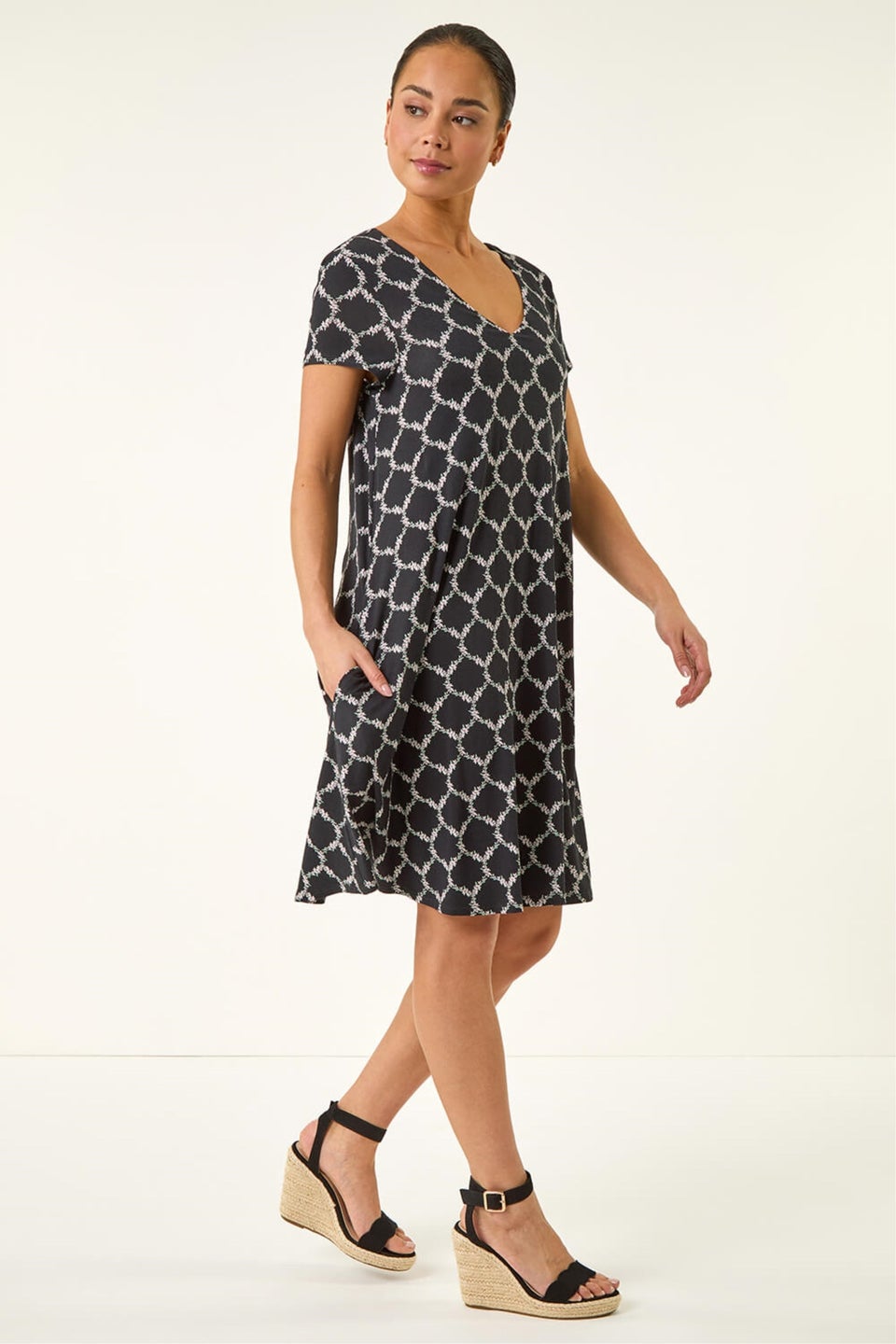 Roman Black Petite Abstract Pocket Swing Dress