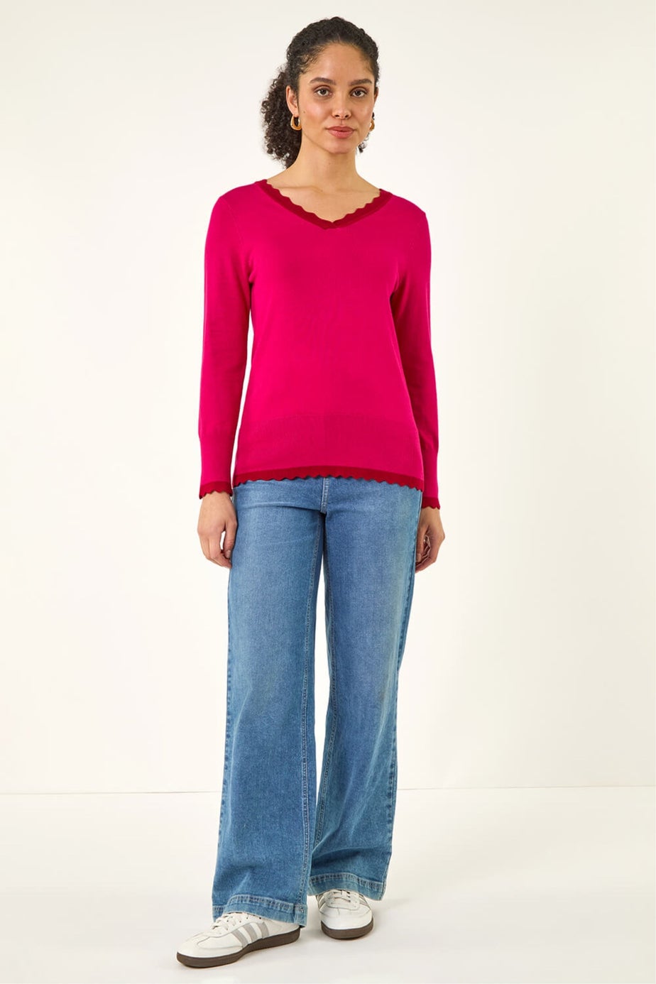 Roman Cerise V-Neck Scallop Hem Knit Jumper