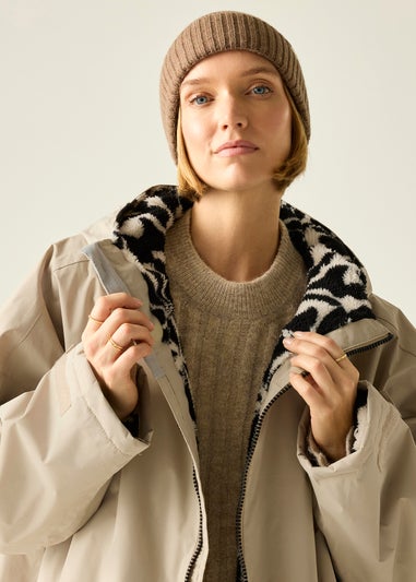 Regatta White Pepper Abstract Floral   Adult Waterproof Robe with Hydrafort Technology