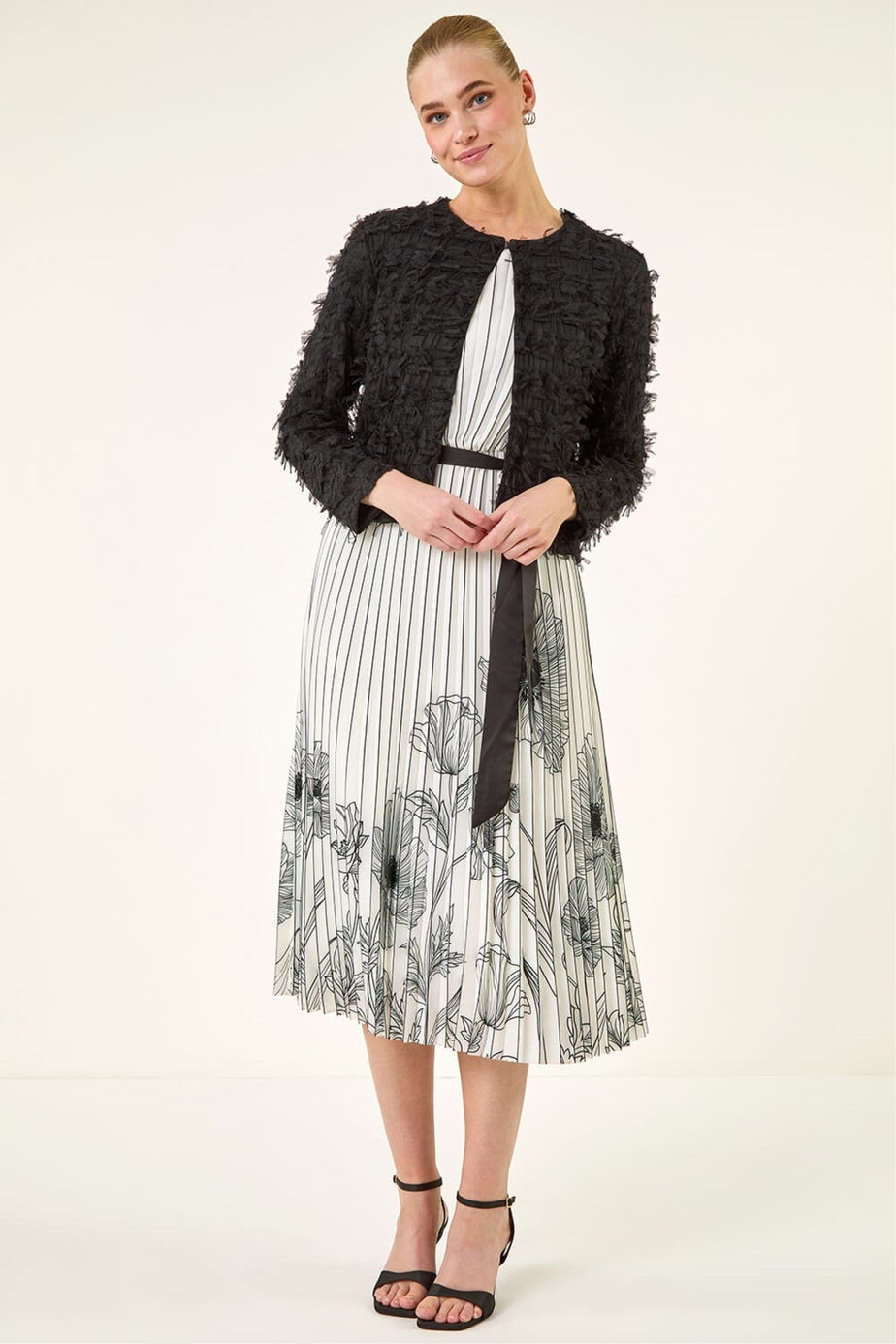 Roman Black Textured Edge To Edge Jacket