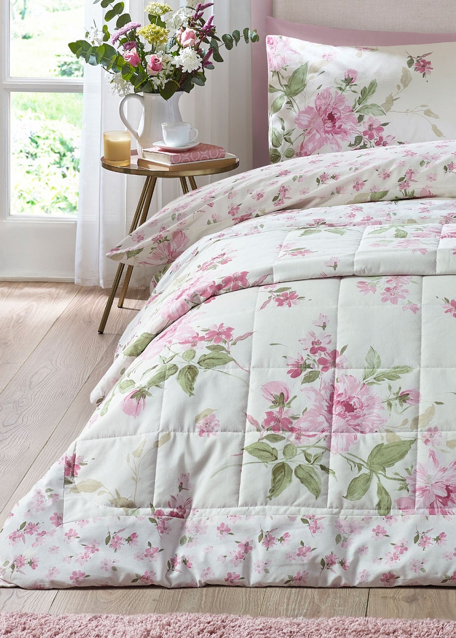Catherine Lansfield Avebury Floral Reversible Quilted 220x230cm Bedspread Cream