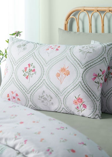 Catherine Lansfield Cameo Floral Reversible Duvet Cover Set Soft Green