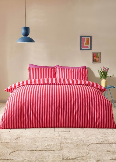 Sassy B Stripe Tease Reversible Duvet Cover Set Red