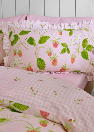 Catherine Lansfield Strawberry Frills Gingham Reversible Duvet Cover Set Pink
