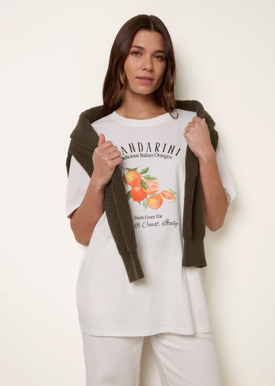 Blue Vanilla Ivory Graphic Print Crew-Neck T-shirt