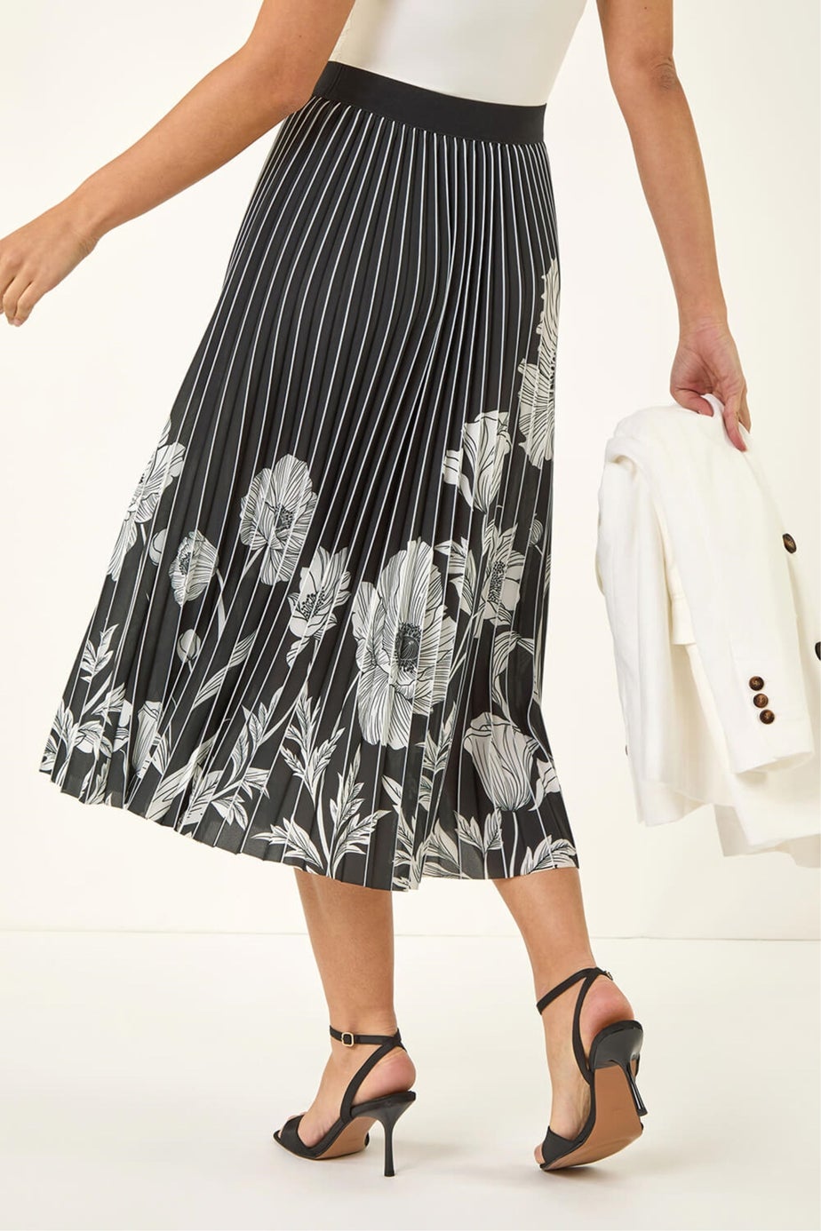 Roman Black Floral Print Pleated Midi Skirt