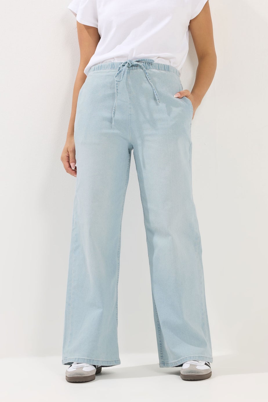 PixieGirl Petite Light Blue Denim Pull-On Non-Stretch Wide Leg Jeans