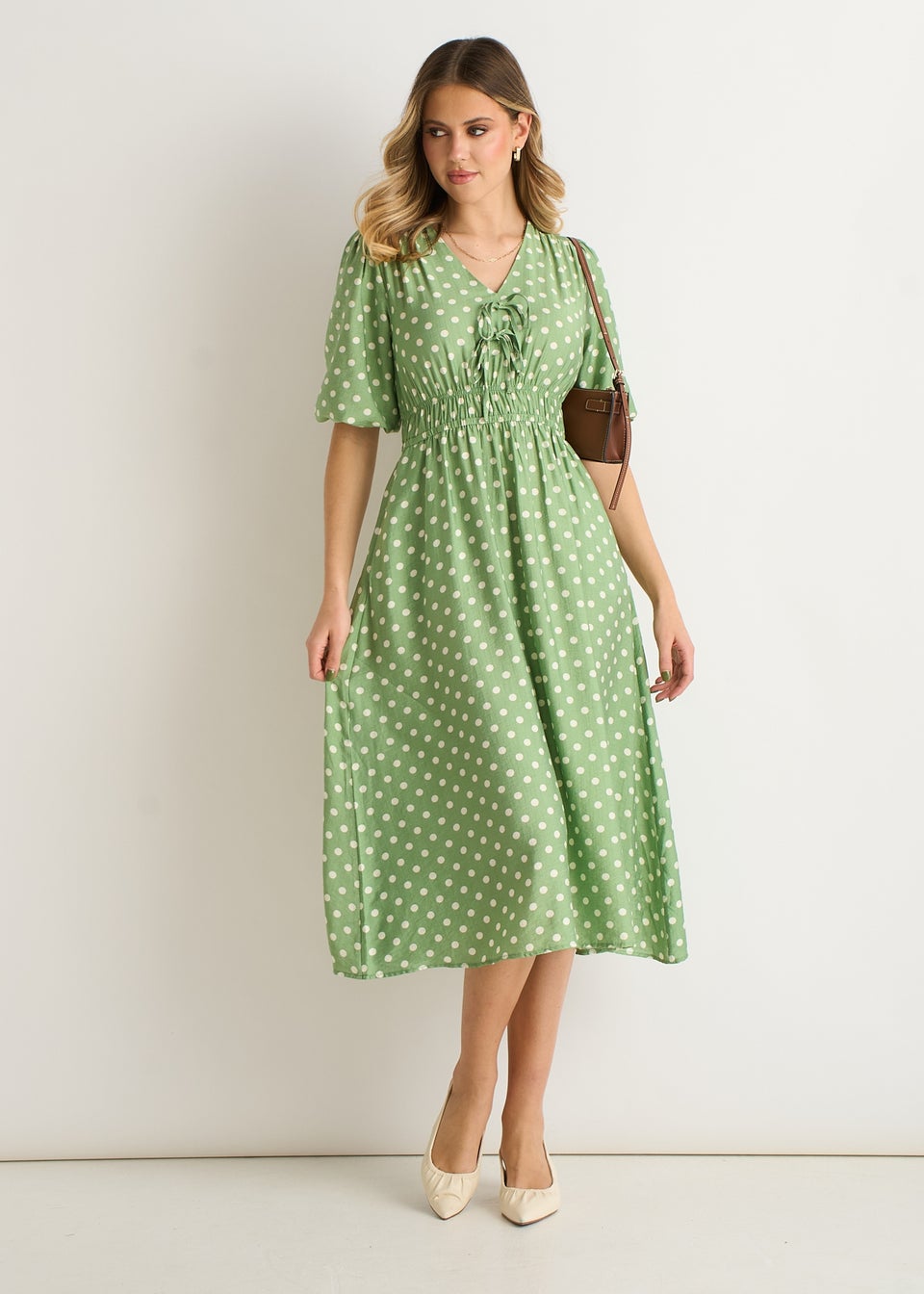 Gini London Sage Green Spot Print Shirred Waist Shift Midi Dress