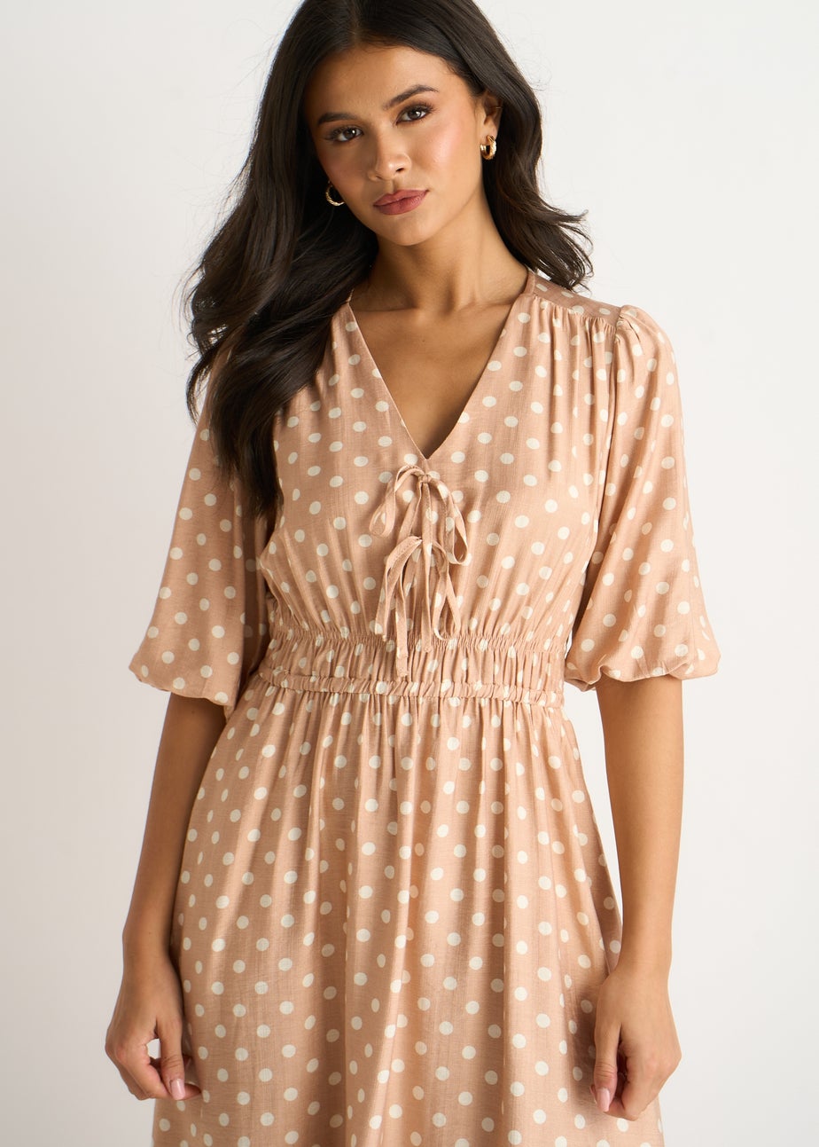 Gini London Oatmeal Spot Print Shirred Waist Shift Midi Dress