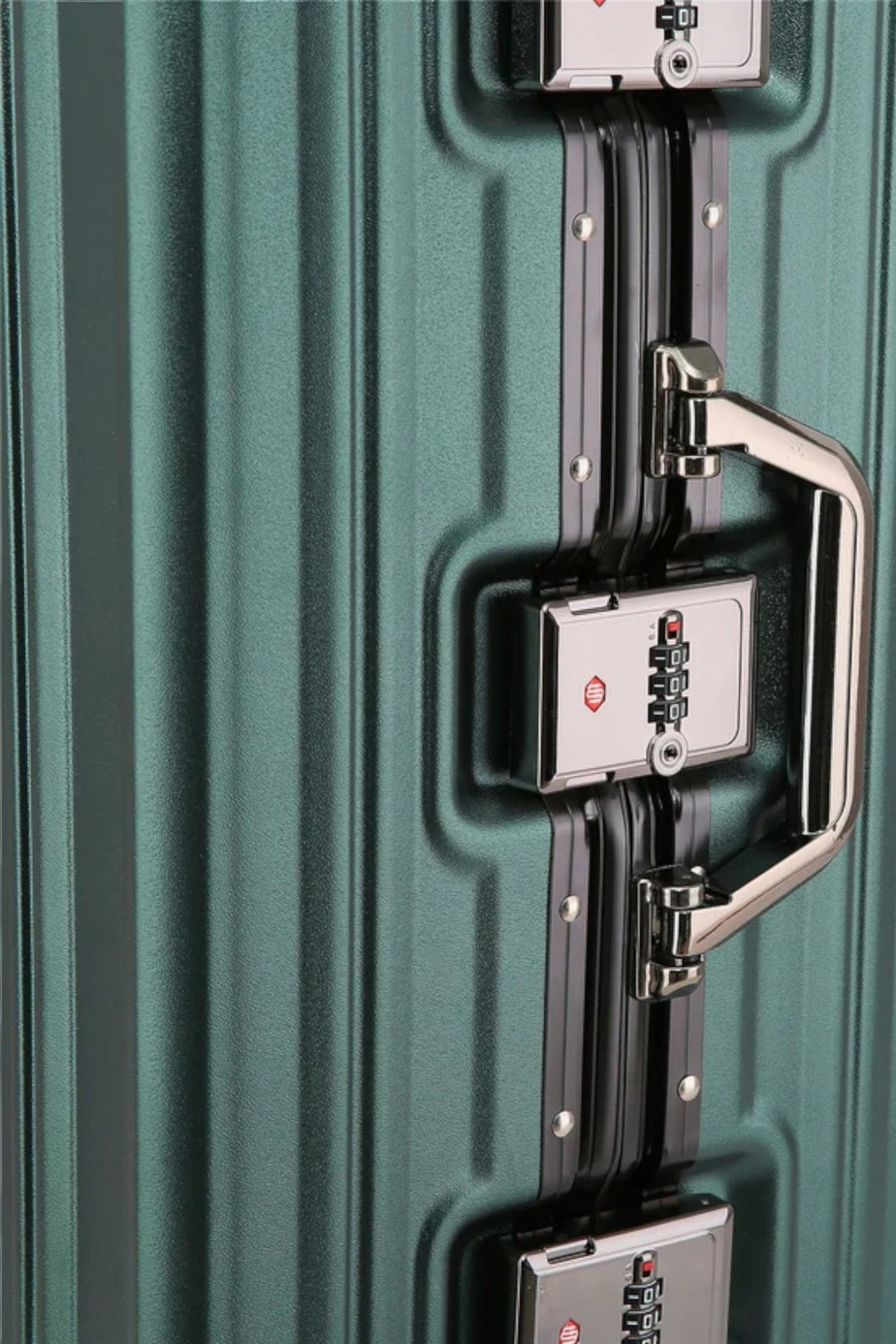 Infinity Luggage Green Hardshell Robust 8 Wheel Suitcases