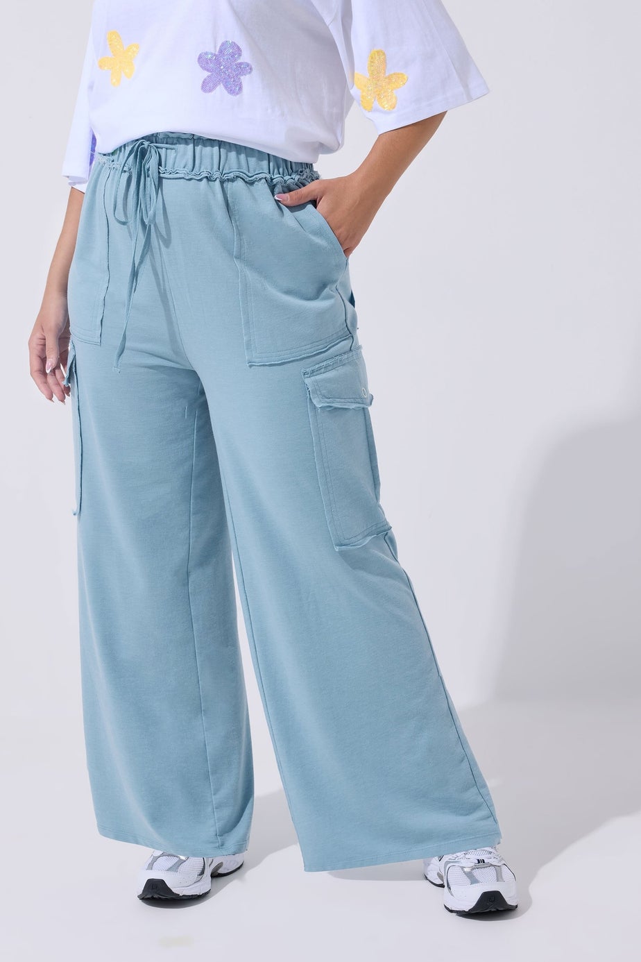 Yours Limited Curve Blue Washed Cargo Joggers