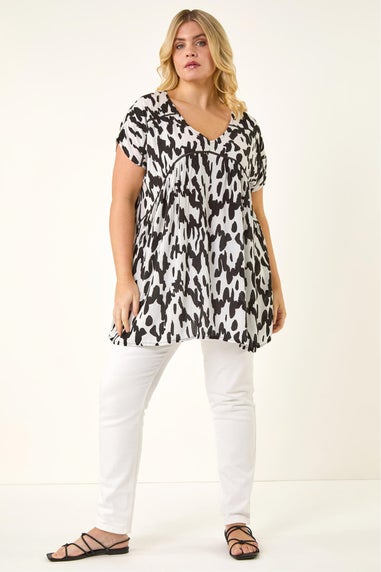 Roman Black Curve Ladder Printed Top