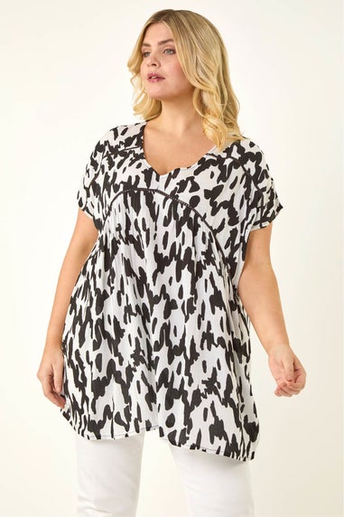 Roman Black Curve Ladder Printed Top