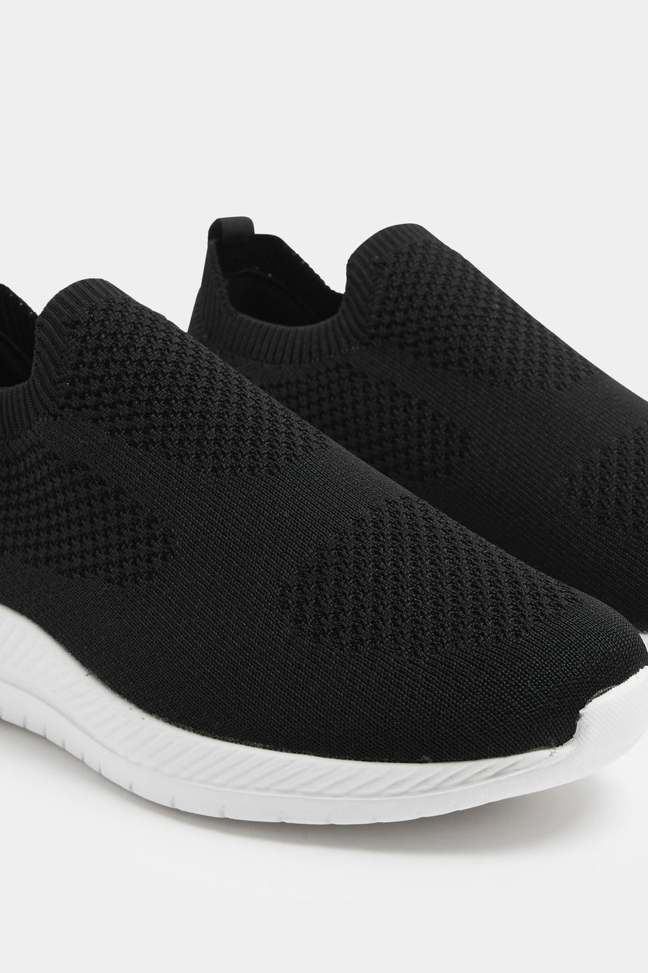 Yours Curve Black Knitted Slip On Trainers In Wide E Fit