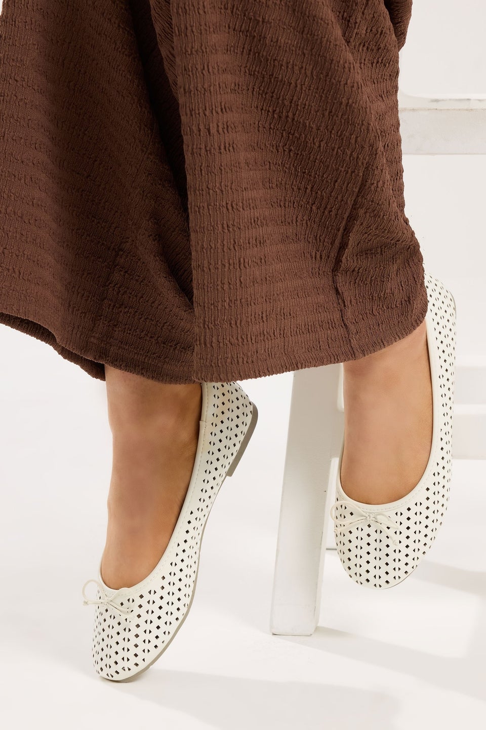 Yours Curve Ivory White Faux Leather Cut Out Ballet Pumps In Wide E Fit