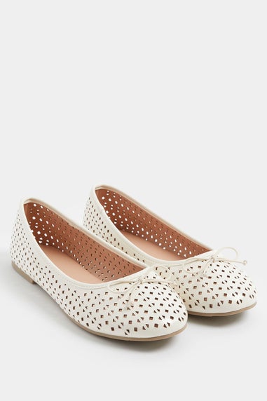 Yours Curve Ivory White Faux Leather Cut Out Ballet Pumps In Wide E Fit