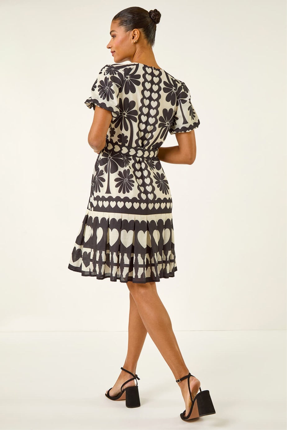 Roman Black Floral Heart Pleated Dress