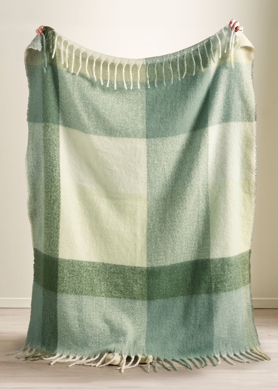Catherine Lansfield Faux Mohair Check 130x170 cm Blanket Throw Green
