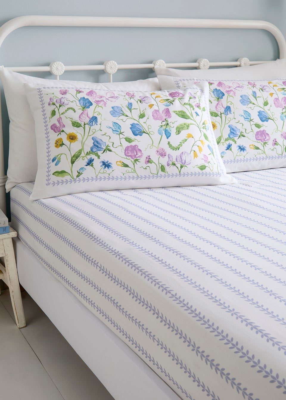 Dreams & Drapes Sweetpea Floral Breathable Lilac Fitted Bed Sheet