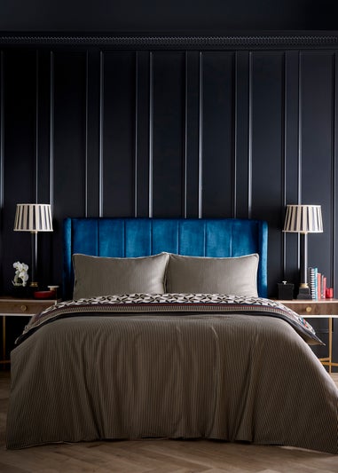 Laurence Llewelyn-Bowen Hero Soft Touch Black Duvet Cover Set