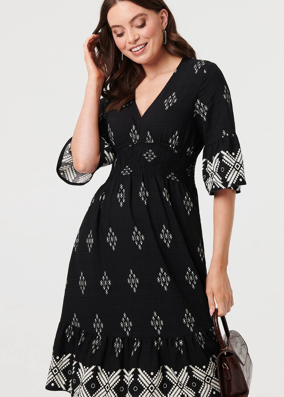Izabel London Black Border Print Relaxed Knee Length Dress