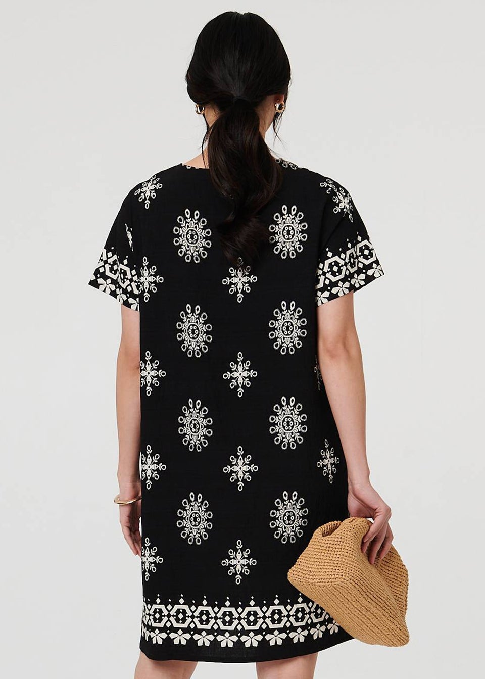 Izabel London Black Border Print Knee Length Short Dress