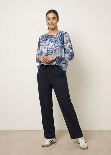 Blue Vanilla Blue Animal Print Round Neck Top