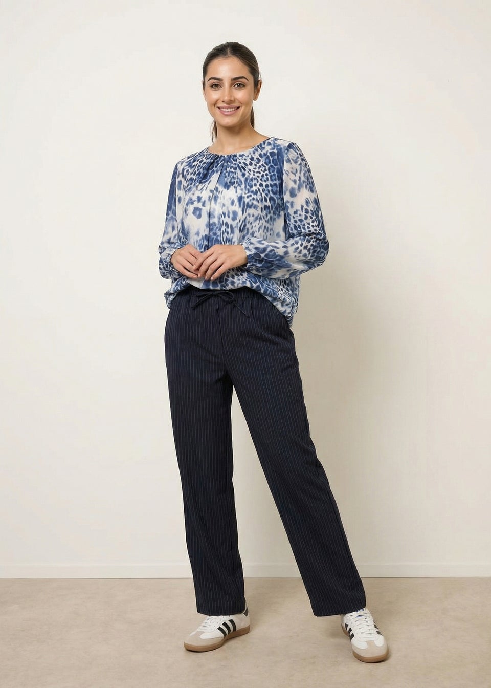 Blue Vanilla Blue Animal Print Round Neck Top