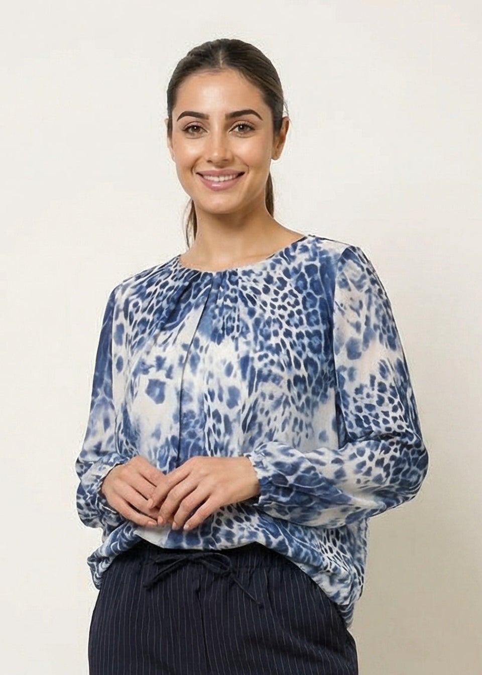 Blue Vanilla Blue Animal Print Round Neck Top