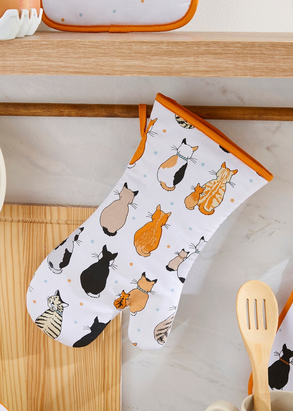 Ulster Weavers Cats In Waiting Orange Gauntlet Oven Glove