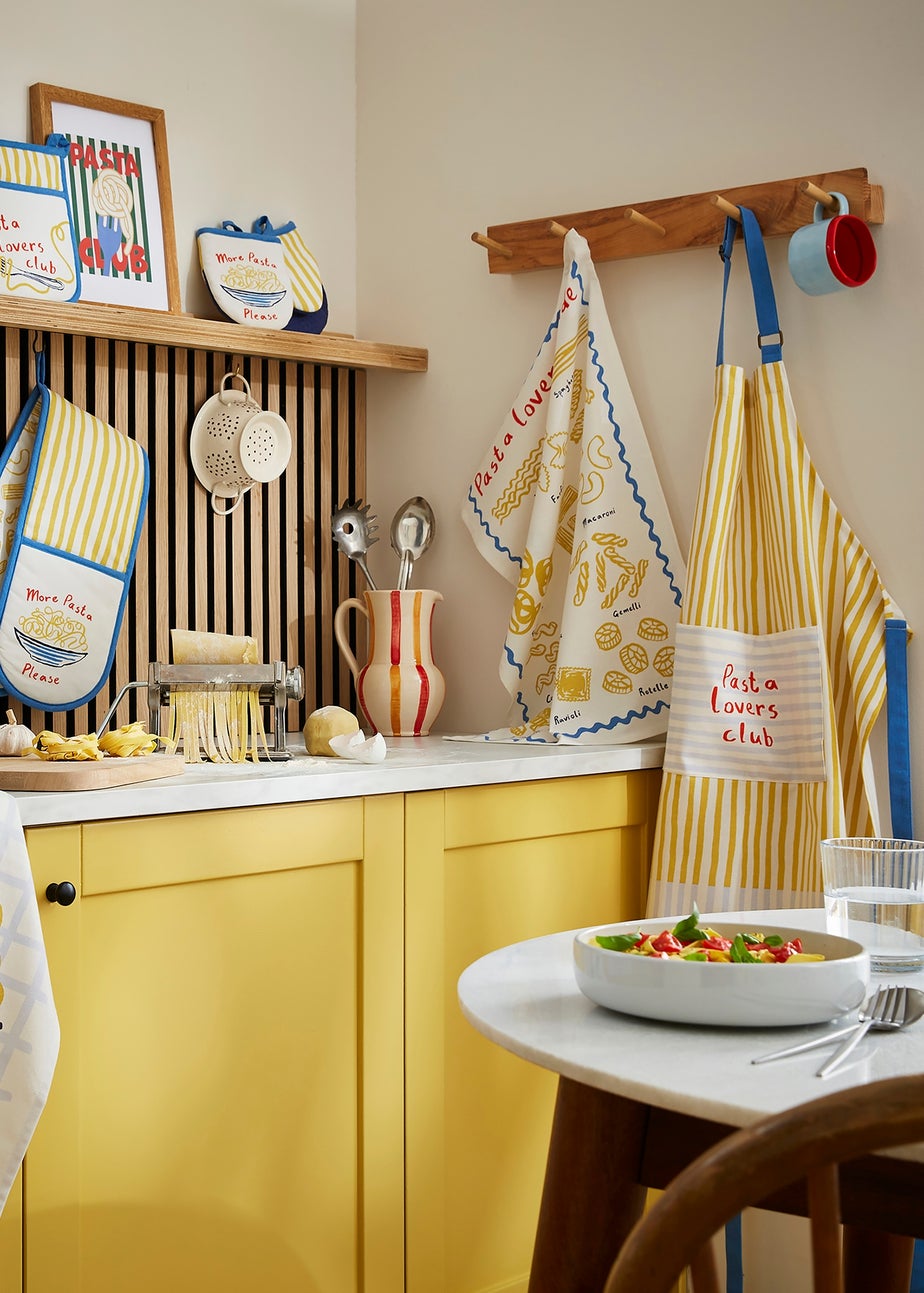 Ulster Weavers Pasta Lovers Club Yellow Apron - Cotton