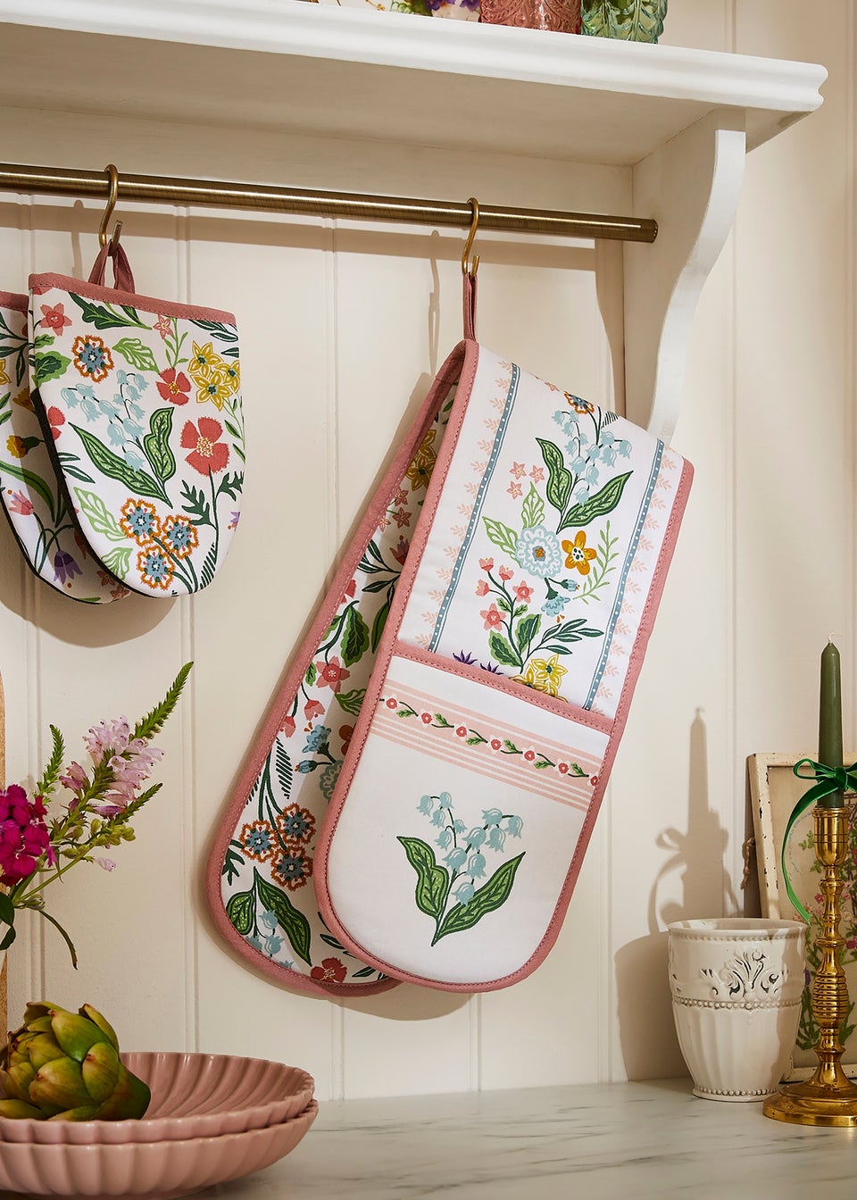 Ulster Weavers Petals & Prose Pink Double Oven Glove