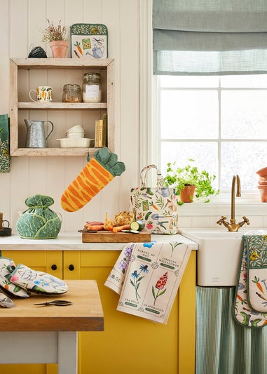 Ulster Weavers Time to Grow Green Apron - PVC/Oilcloth