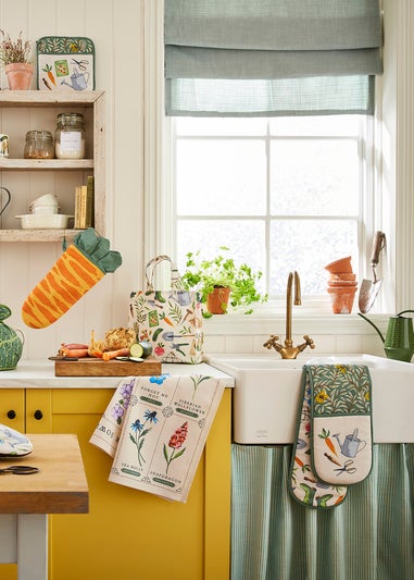 Ulster Weavers Time to Grow Green Double Oven Glove