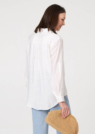 Izabel London White Button-Up Curve Hem Relaxed Shirt