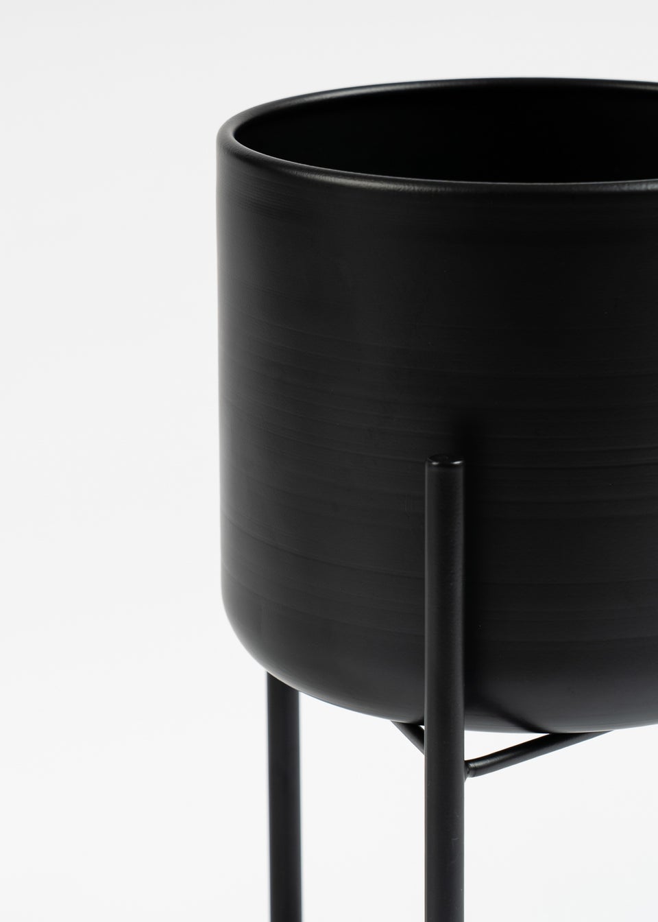 Scottish Everlastings Set of 2 Black Planters