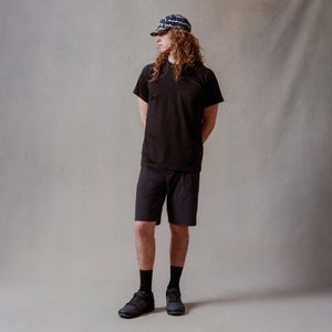 Unisex Corner Short (Liner/Chamois) Black - L