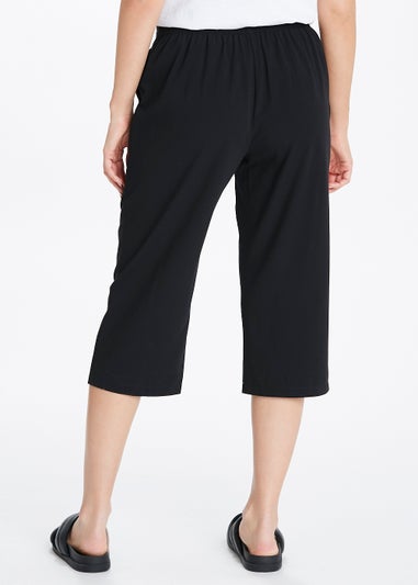 Black Cropped Trousers